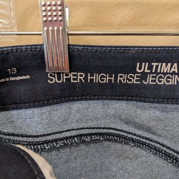 SO Super High Rise Jegging - Picture 4 of 5